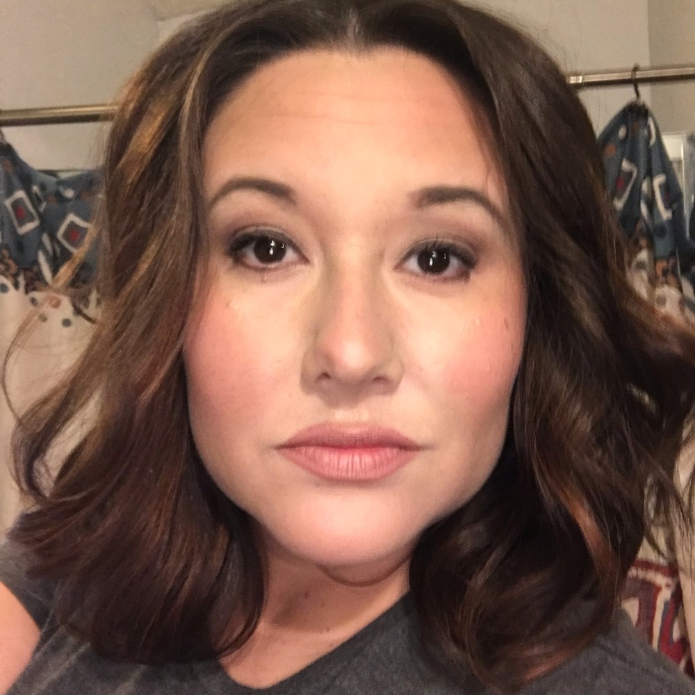 Meet your Posher, Nicole